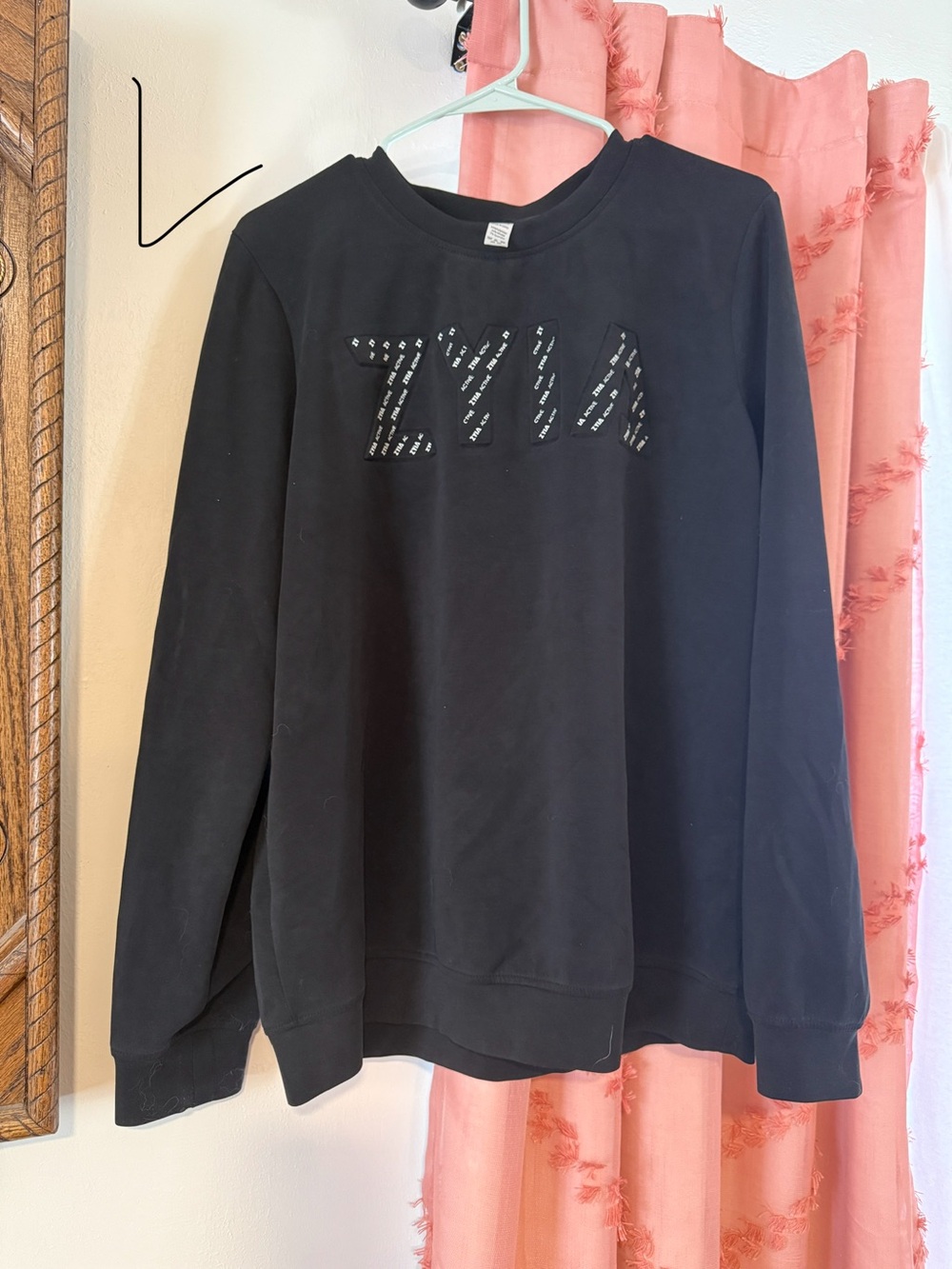 Black Zyia Logo Crewneck Sweatshirt - Women's